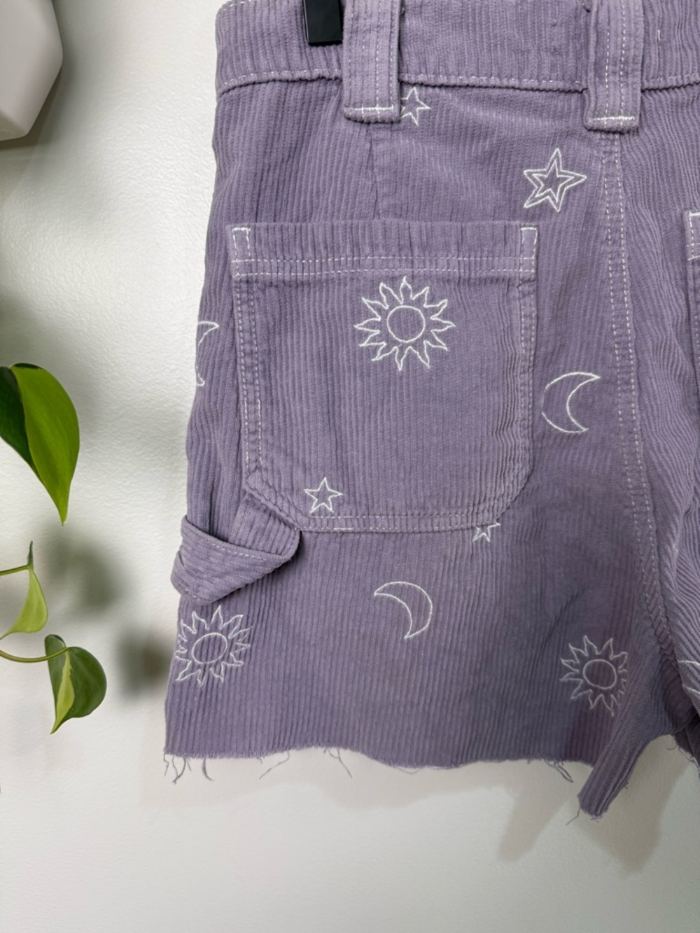 Pacsun Stars Corduroy Cutoff Workwear Shorts Sun Moon Purple Size 28 Celestial - Picture 4 of 6